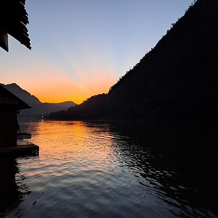 Nongkhiaw The Float House Hotel ภายนอก รูปภาพ