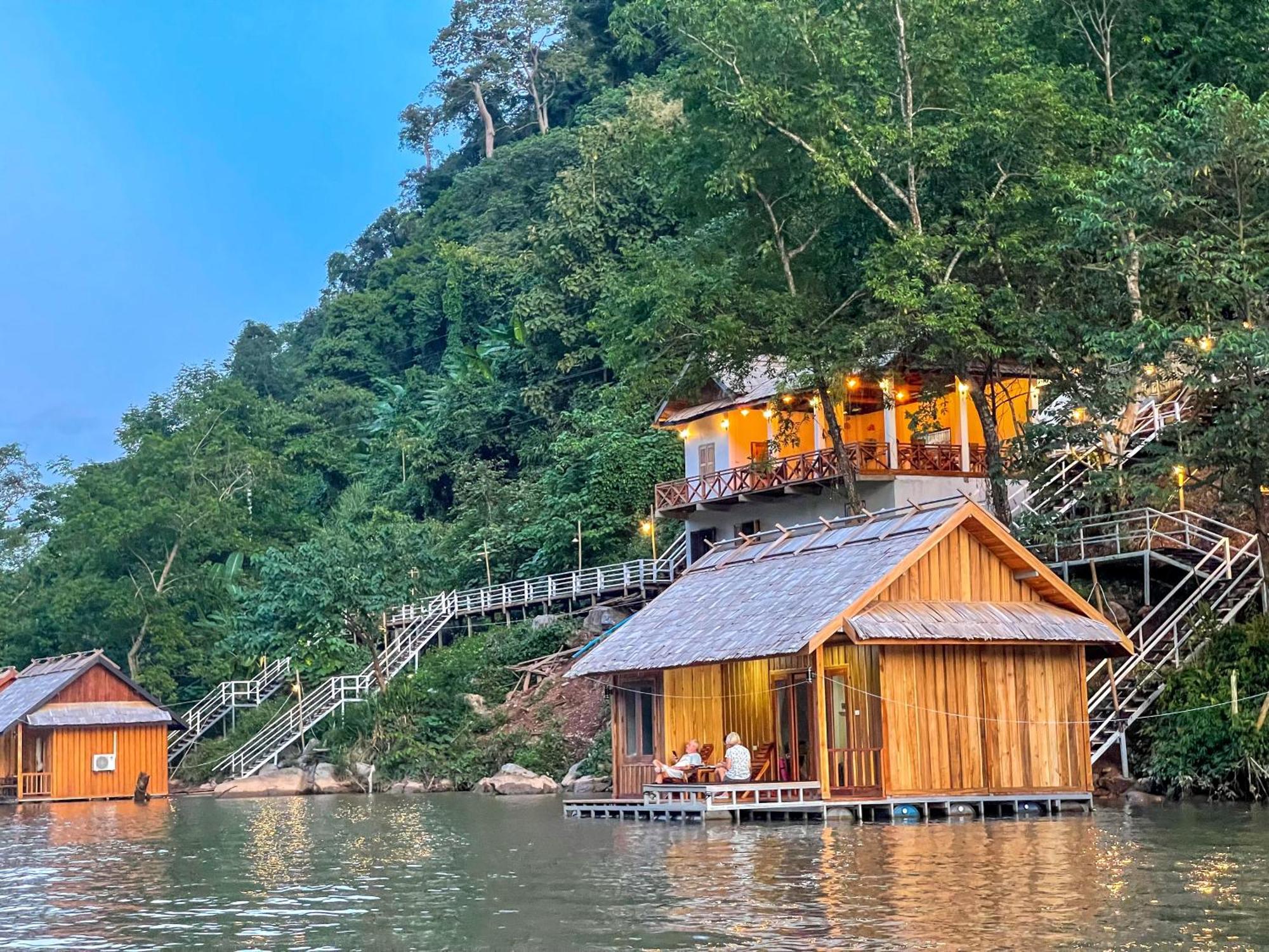Nongkhiaw The Float House Hotel ภายนอก รูปภาพ