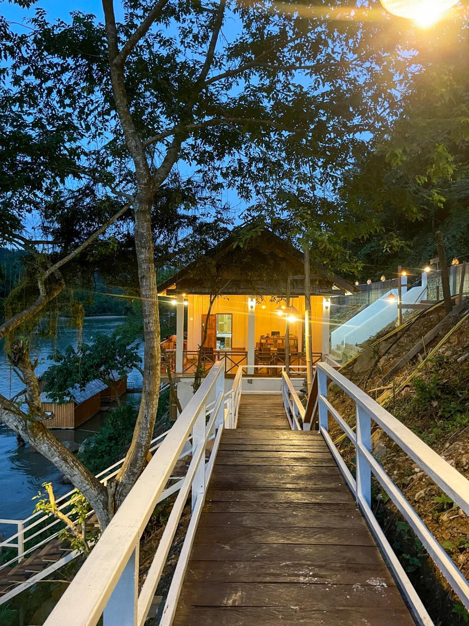 Nongkhiaw The Float House Hotel ภายนอก รูปภาพ
