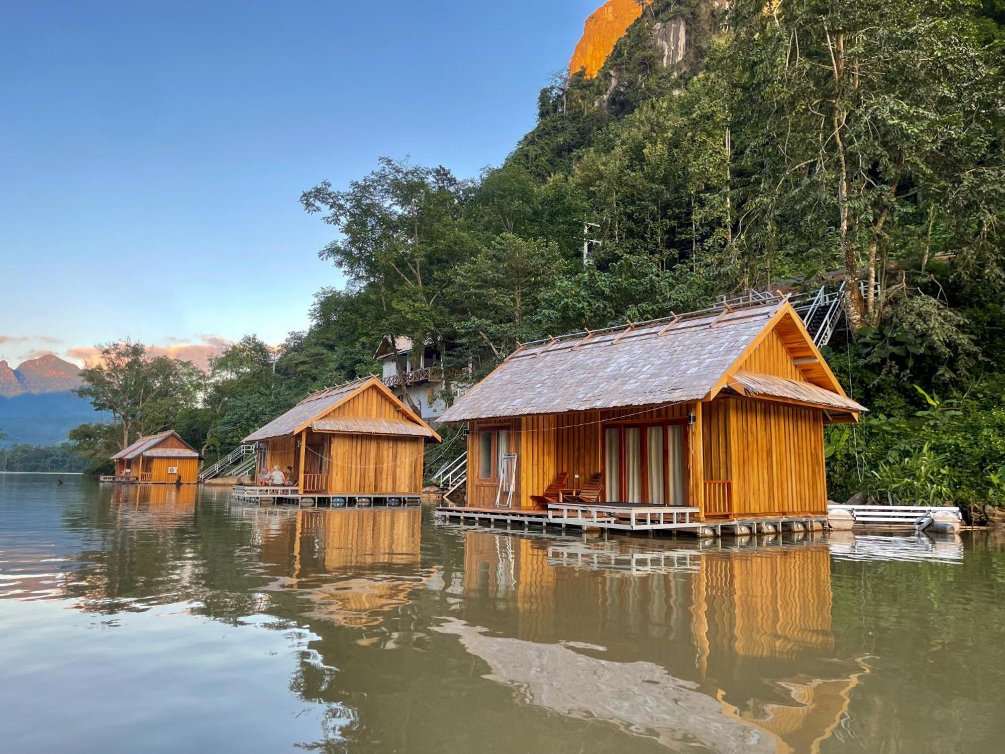 Nongkhiaw The Float House Hotel ภายนอก รูปภาพ