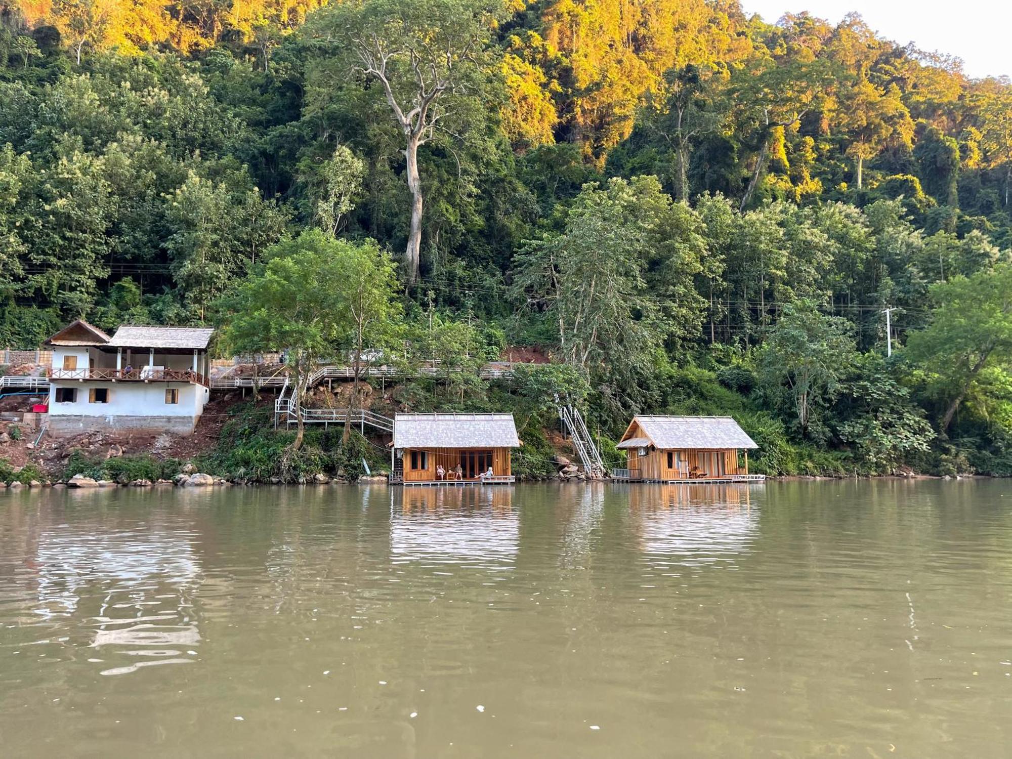 Nongkhiaw The Float House Hotel ภายนอก รูปภาพ
