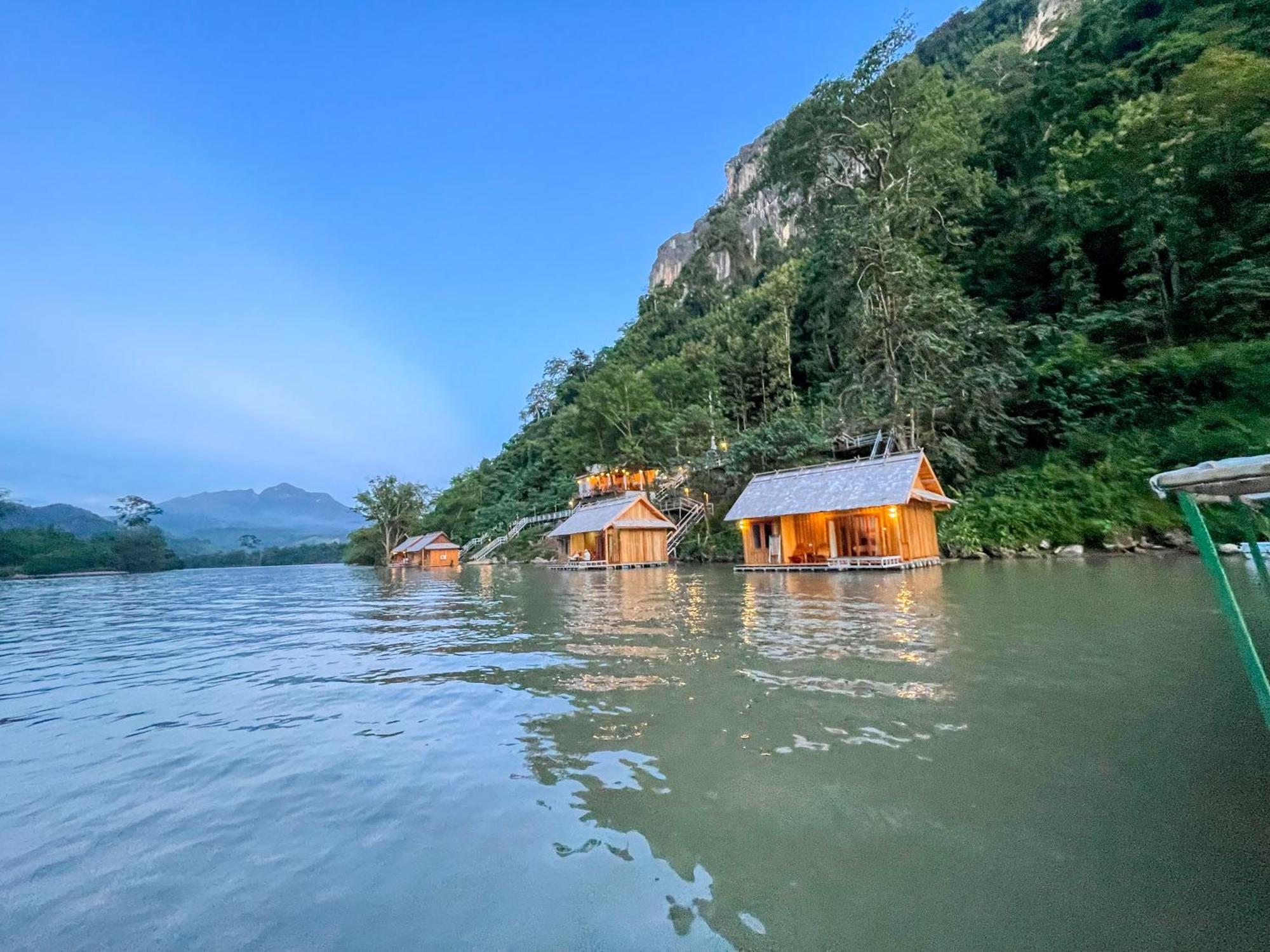 Nongkhiaw The Float House Hotel ภายนอก รูปภาพ
