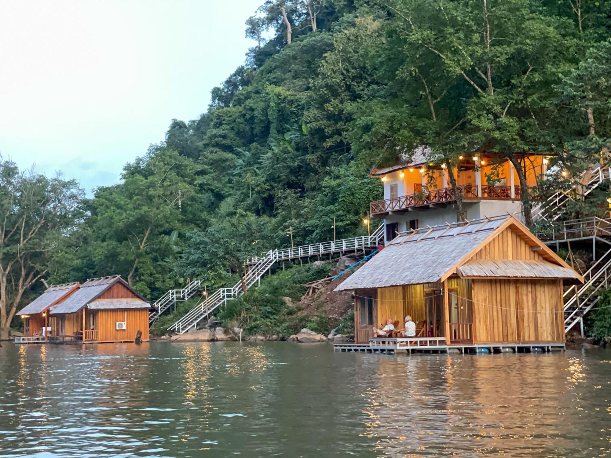 Nongkhiaw The Float House Hotel ภายนอก รูปภาพ