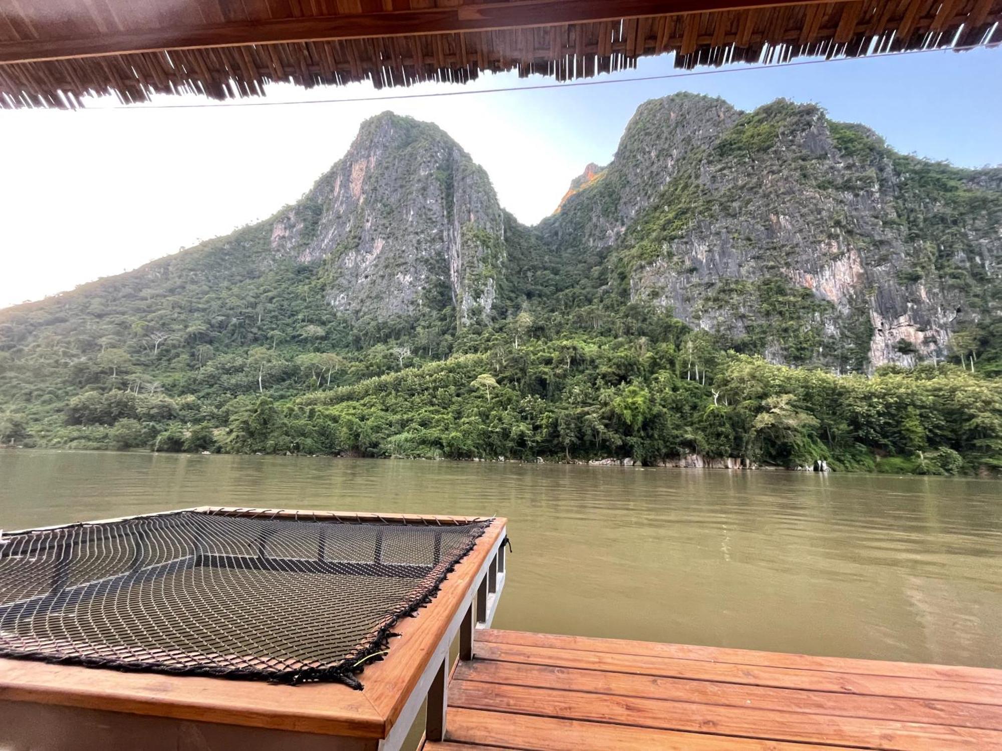 Nongkhiaw The Float House Hotel ภายนอก รูปภาพ