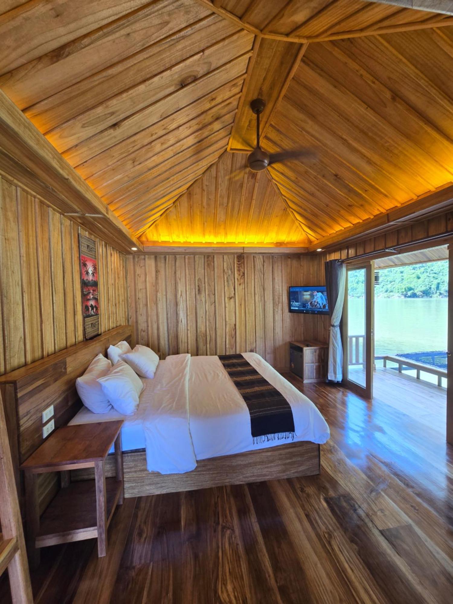 Nongkhiaw The Float House Hotel ภายนอก รูปภาพ